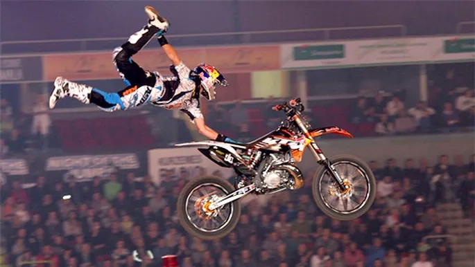 FMX Latvijā – šovs un adrenalīns